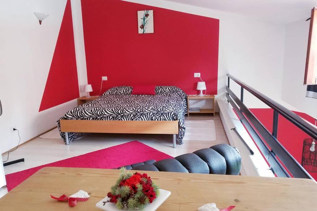 Honeycomb - Casa Vacanze Varese Luaran gambar